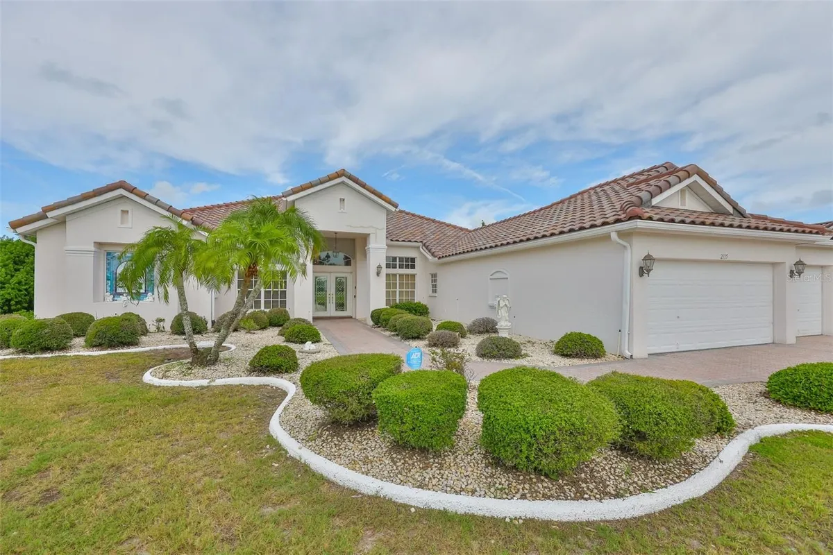 Property Slideshow image 1 of 54 | 2115 platinum dr, Sun City Center, FL, 33573