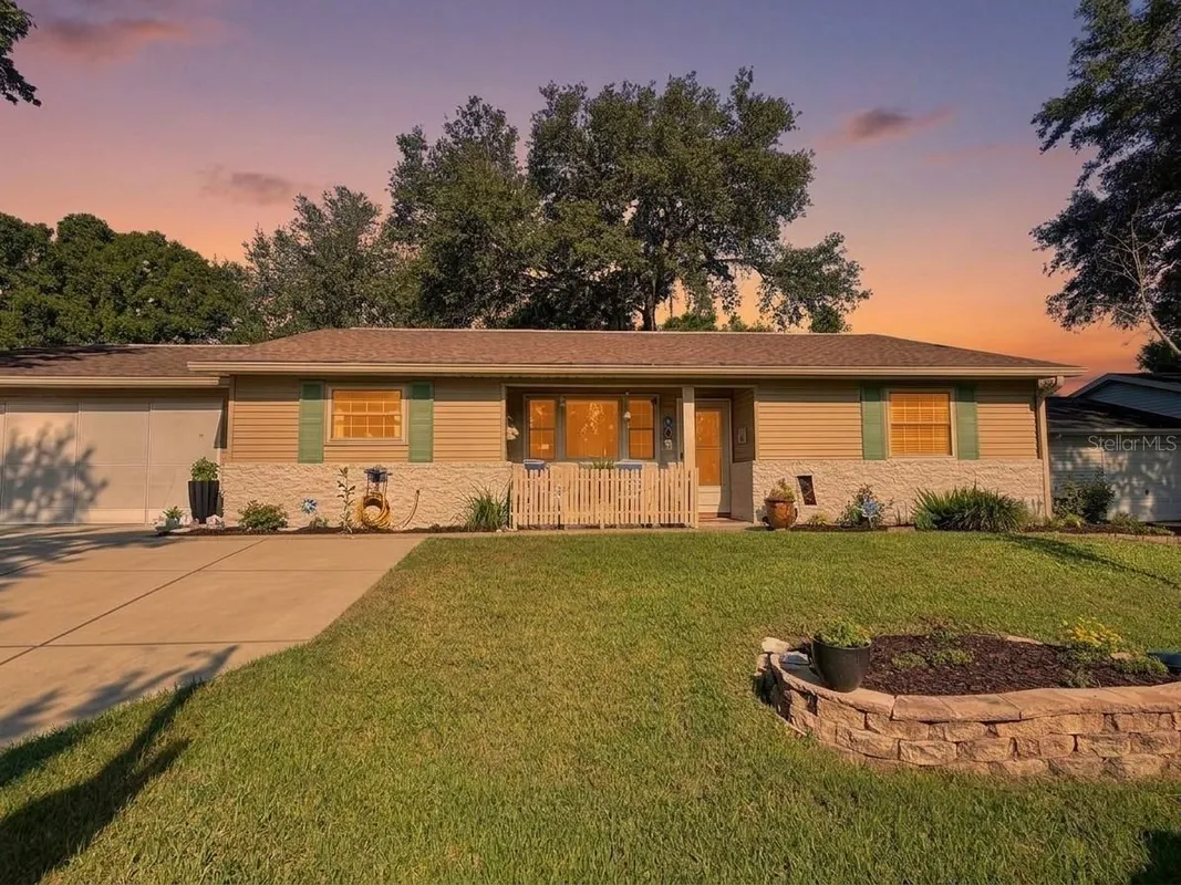 Property Slideshow image 1 of 24 | 10966 sw 85 ter, Ocala, FL, 34481