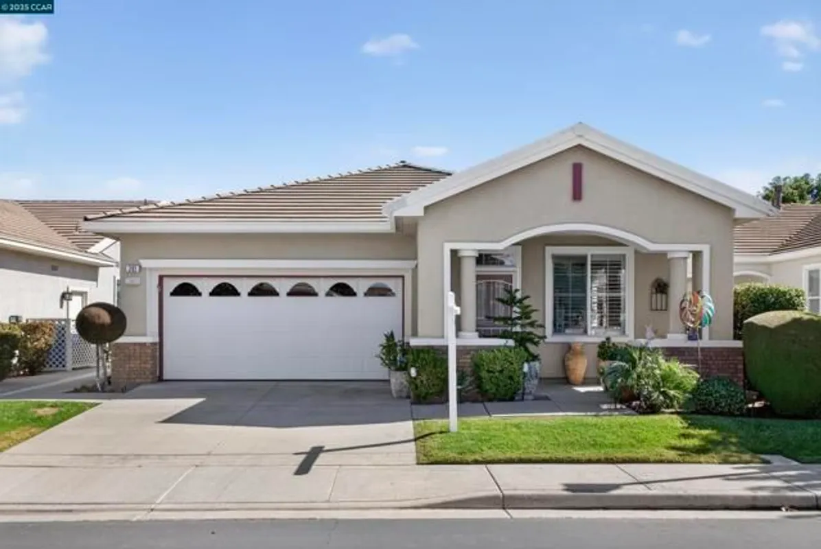 Property Slideshow image 1 of 31 | 281 black amber way, Brentwood, CA, 94513
