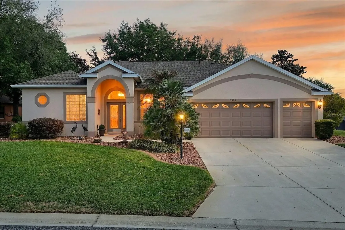 Property Slideshow image 1 of 62 | 5225 chanticleer dr, Leesburg, FL, 34748