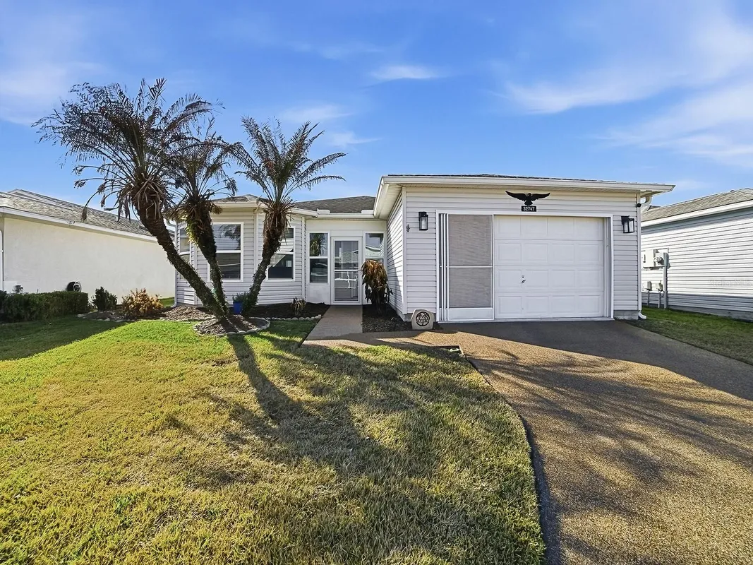 Property Slideshow image 1 of 36 | 32747 westwood loop, Leesburg, FL, 34748