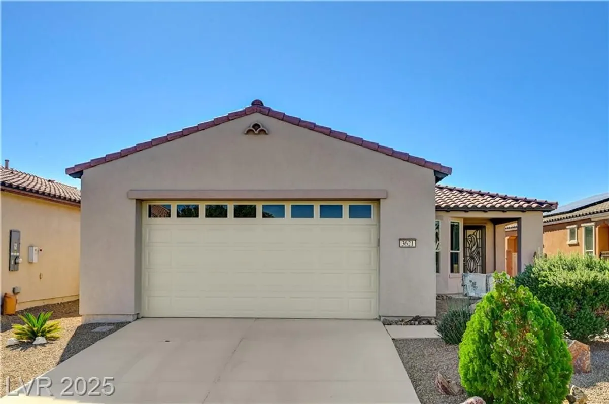 Property Slideshow image 1 of 37 | 3621 jasmine heights ave, North Las Vegas, NV, 89081