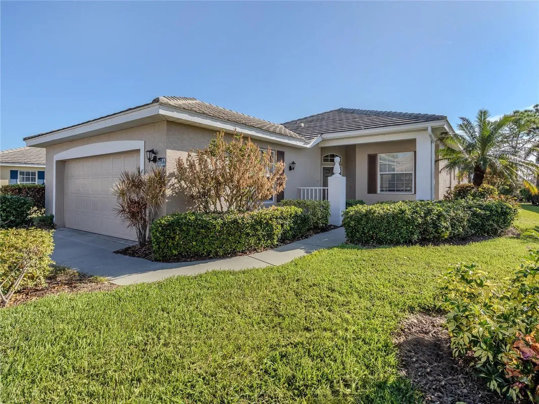 Property Slideshow image 1 of 33 | 1622 monarch dr # 1622, Venice, FL, 34293