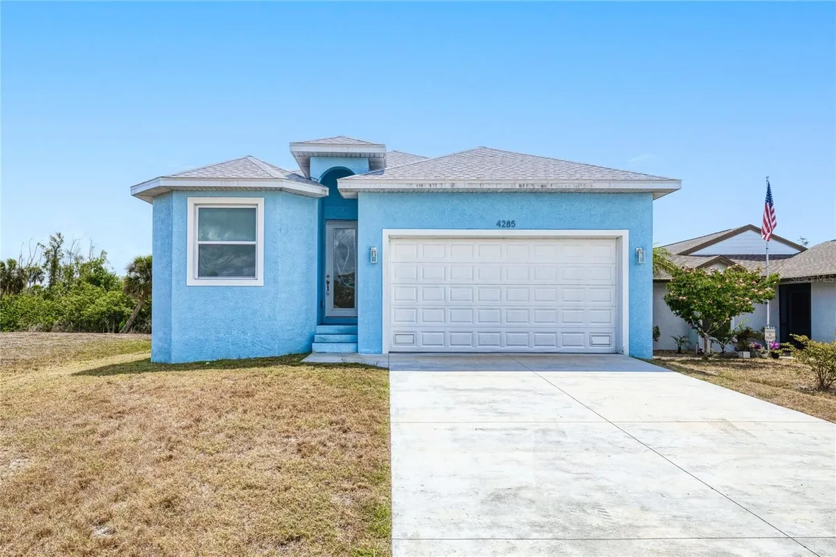 Property Slideshow image 1 of 48 | 4285 oak terrace cir, Port Charlotte, FL, 33953