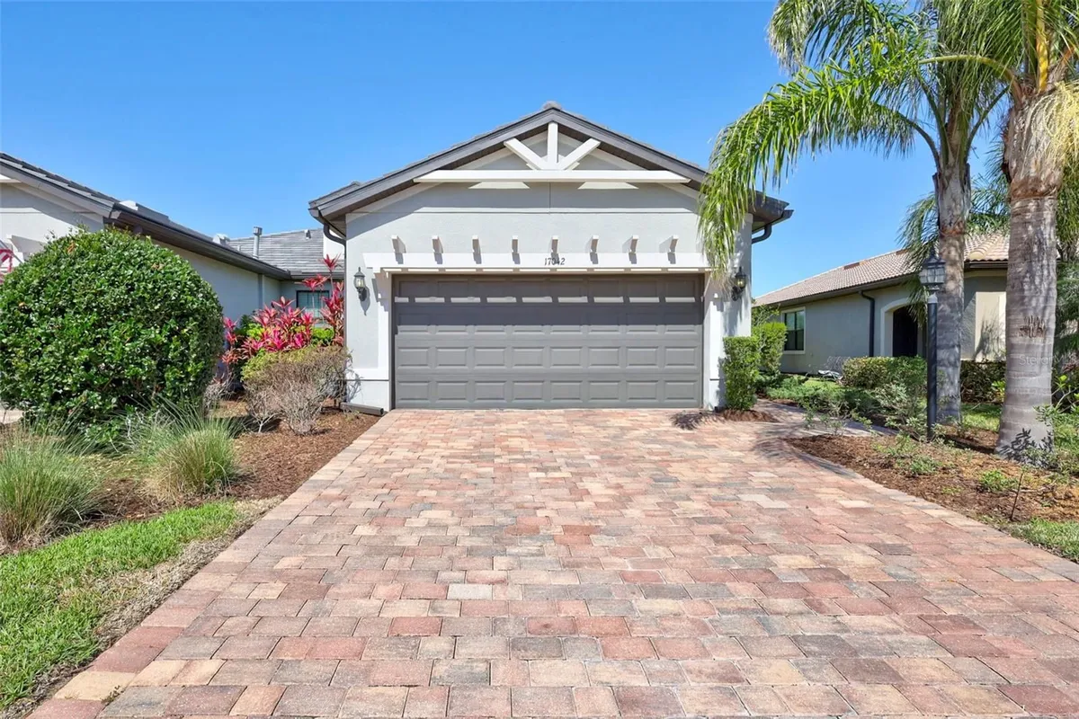 Property Slideshow image 1 of 38 | 17042 hampton falls ter, Bradenton, FL, 34202