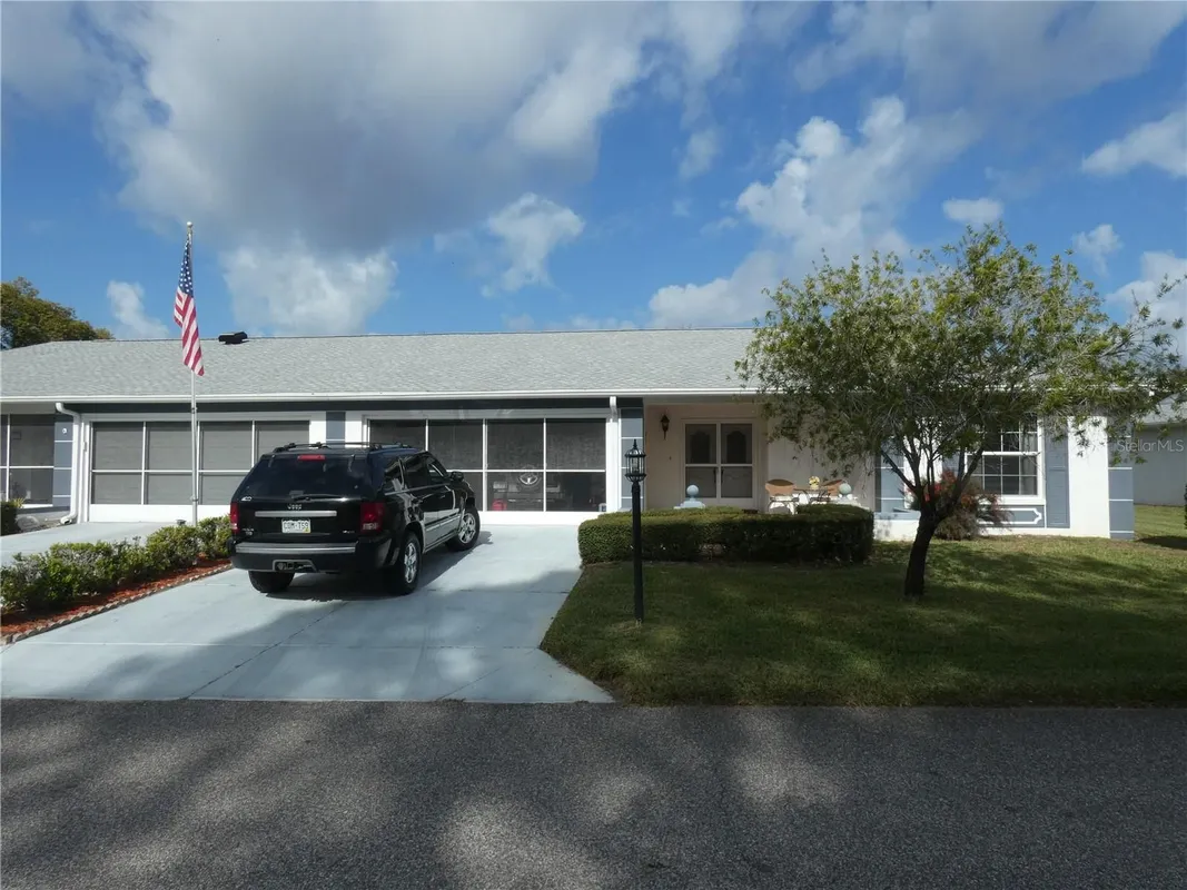 Property Slideshow image 1 of 33 | 11151 sandtrap dr # 11151, Port Richey, FL, 34668
