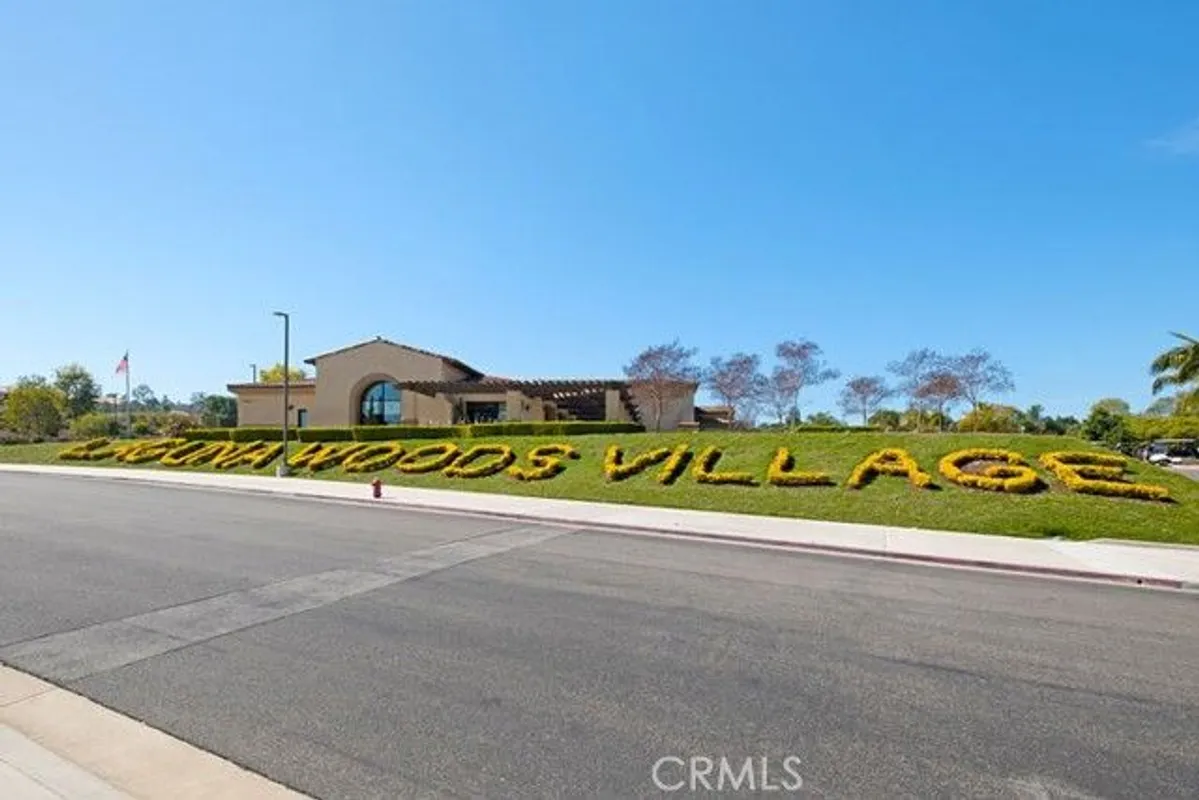 Property Slideshow image 1 of 40 | 2119 via puerta q, Laguna Woods, CA, 92637