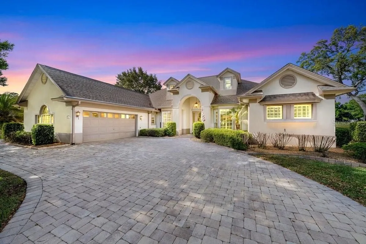 Property Slideshow image 1 of 77 | 5019 greenbriar trl, Mount Dora, FL, 32757