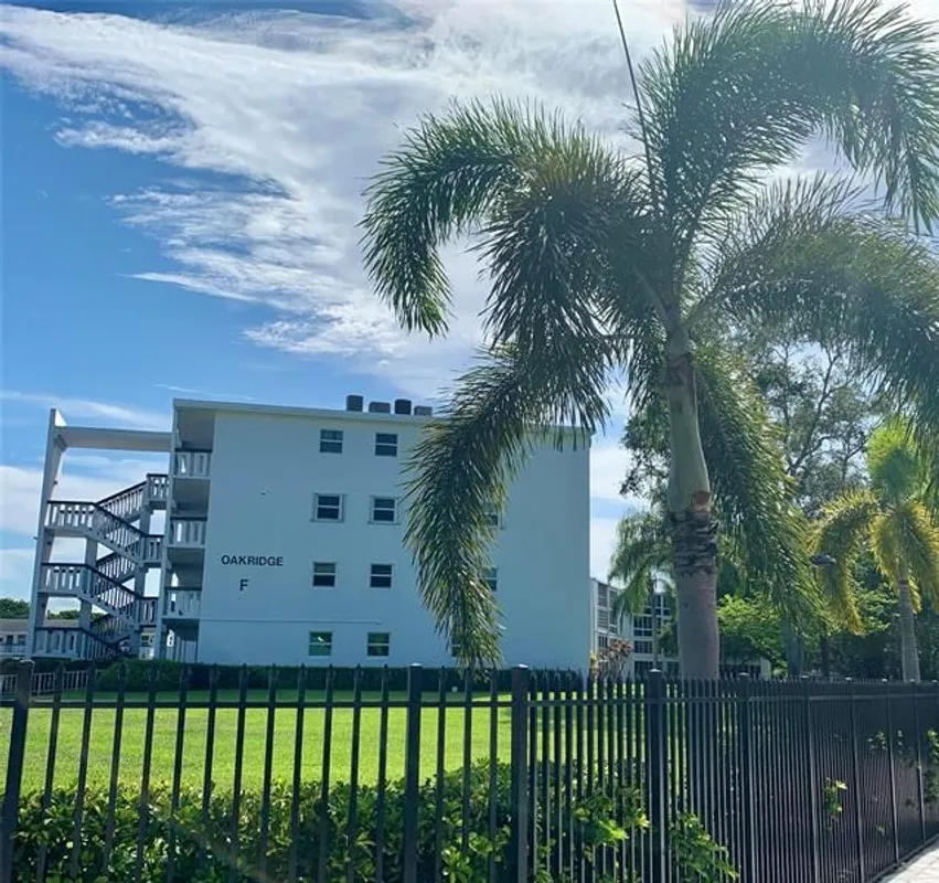 Property Slideshow image 1 of 20 | 3065 oakridge f # 3065, Deerfield Beach, FL, 33442