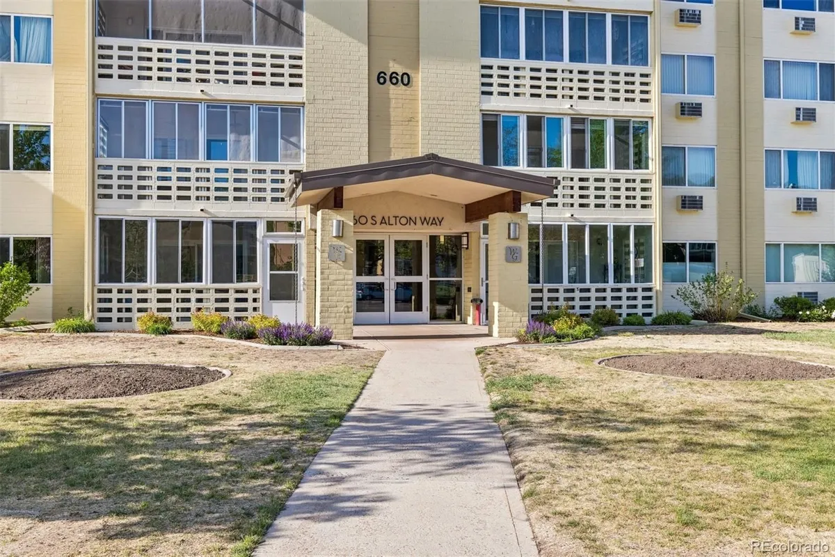 Property Slideshow image 1 of 32 | 660 s alton way 5d, Denver, CO, 80247