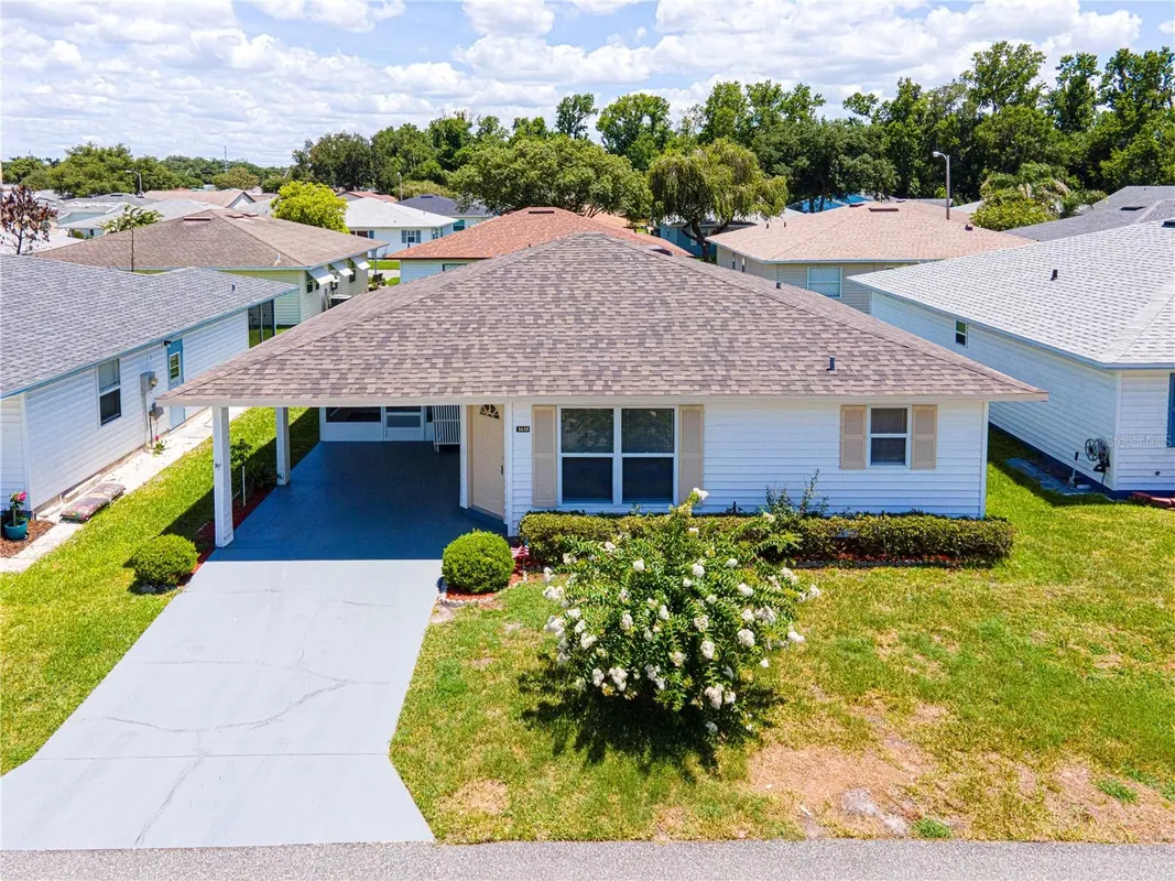 Property Slideshow image 1 of 36 | 1618 colonnades cir, Lakeland, FL, 33811