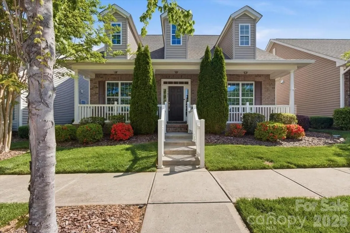 Property Slideshow image 1 of 28 | 17721 morehampton ave, Cornelius, NC, 28031