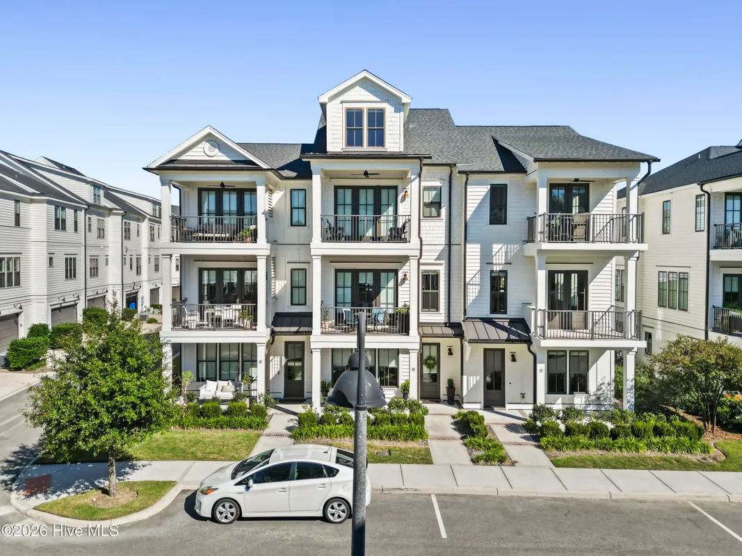 Property Slideshow image 1 of 66 | 13 hobie run, Wilmington, NC, 28412