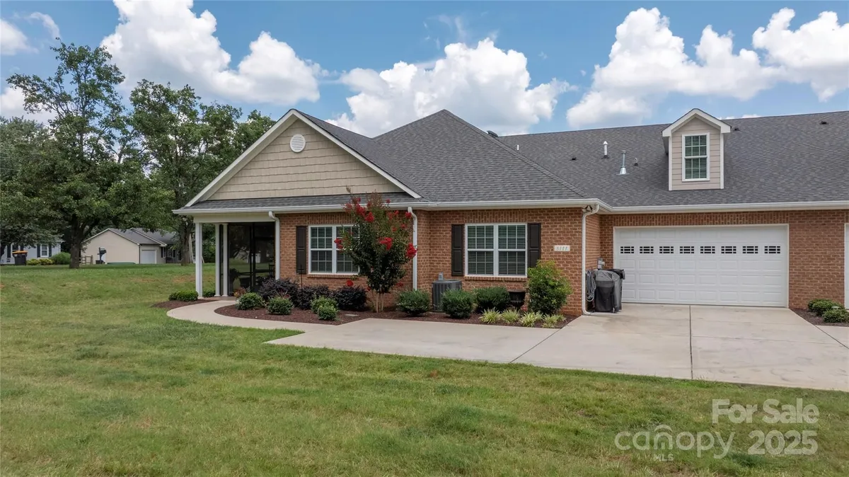 Property Slideshow image 1 of 32 | 8111 rainier dr, Denver, NC, 28037