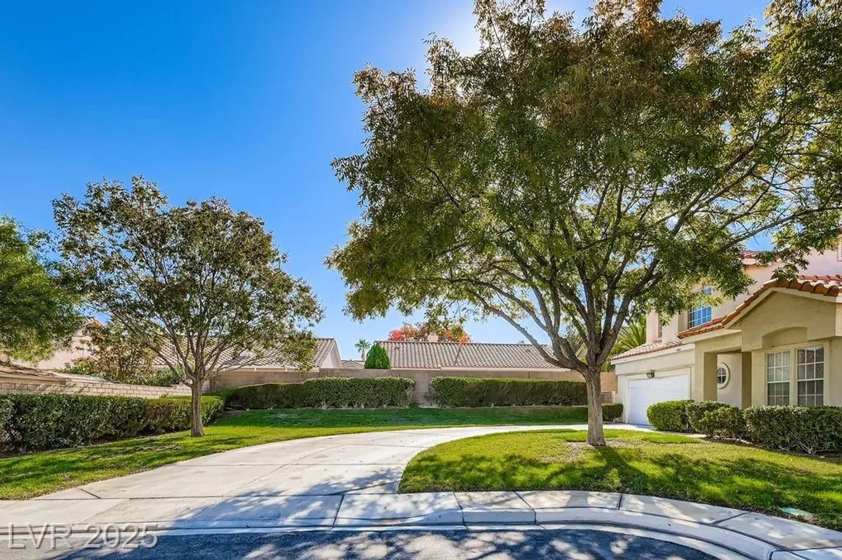 Property Slideshow image 1 of 32 | 4861 alido dr, Las Vegas, NV, 89147