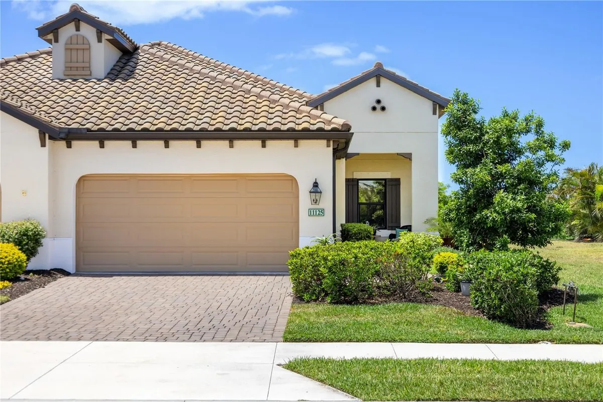 Property Slideshow image 1 of 70 | 11125 mcdermott ct, Englewood, FL, 34223