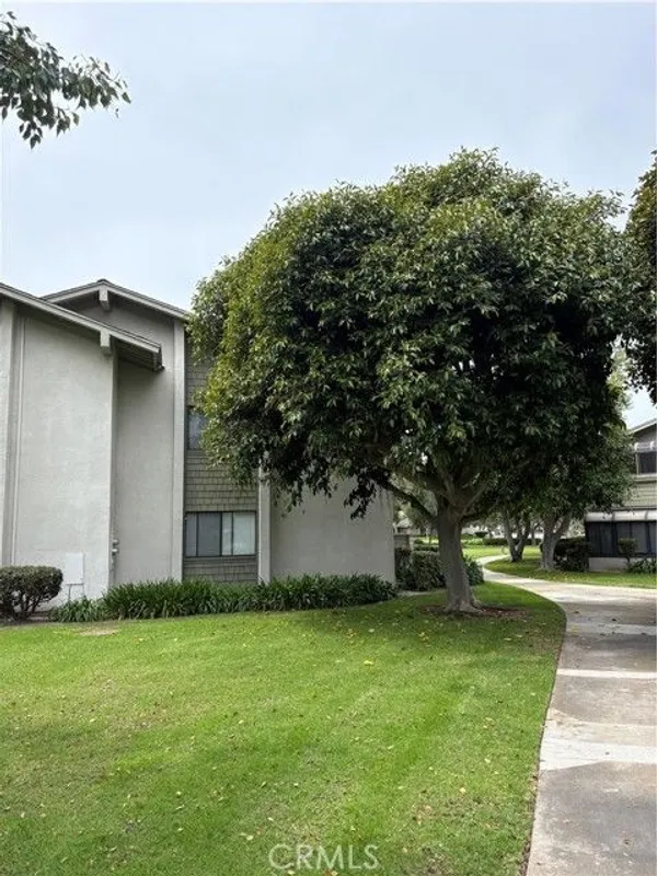 Property Slideshow image 1 of 46 | 8777 coral springs ct 11h, Huntington Beach, CA, 92646