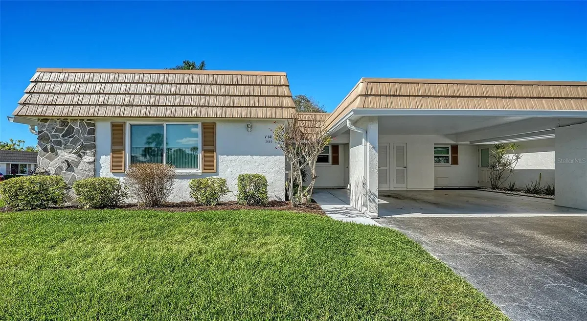Property Slideshow image 1 of 39 | 2603 riverbluff pkwy # v141, Sarasota, FL, 34231