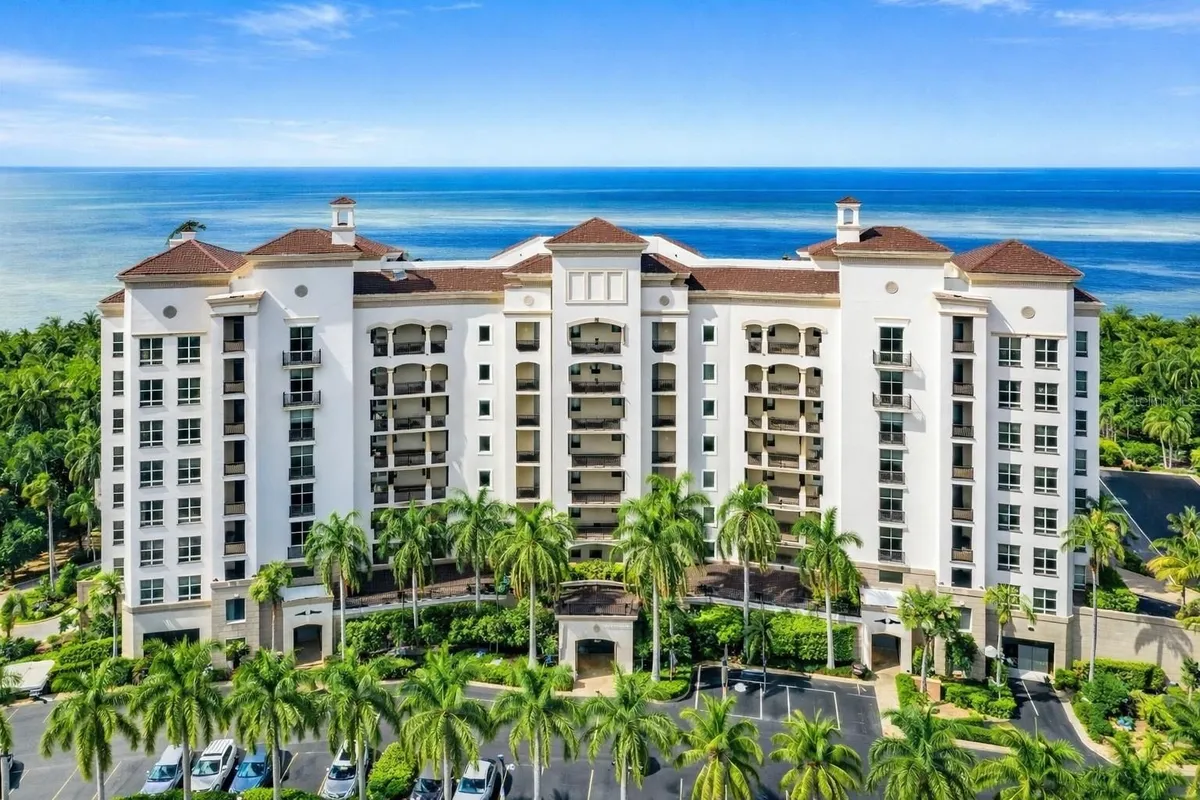 Property Slideshow image 1 of 68 | 3329 sunset key cir 407, Punta Gorda, FL, 33955