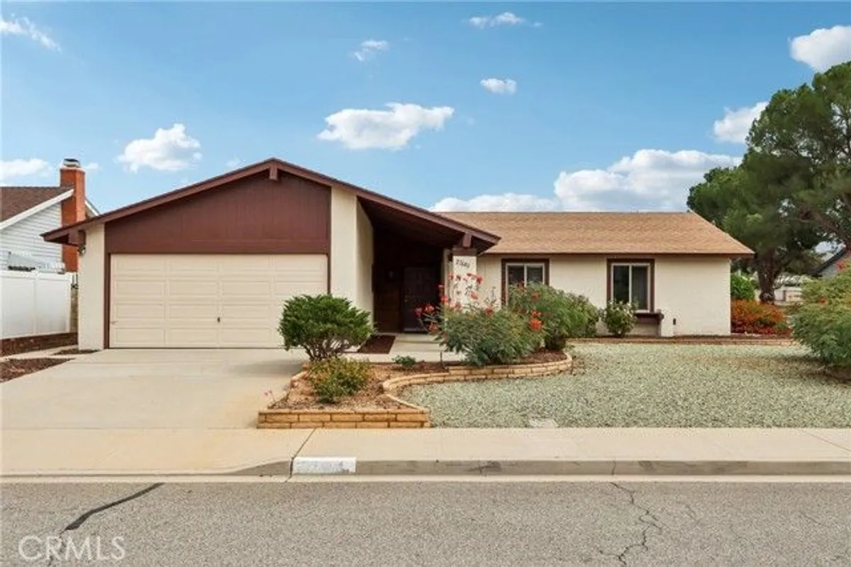 Property Slideshow image 1 of 39 | 27640 camden way, Menifee, CA, 92586