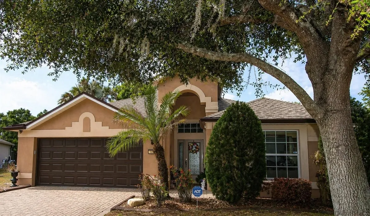Property Slideshow image 1 of 22 | 516 lago loop, Davenport, FL, 33837