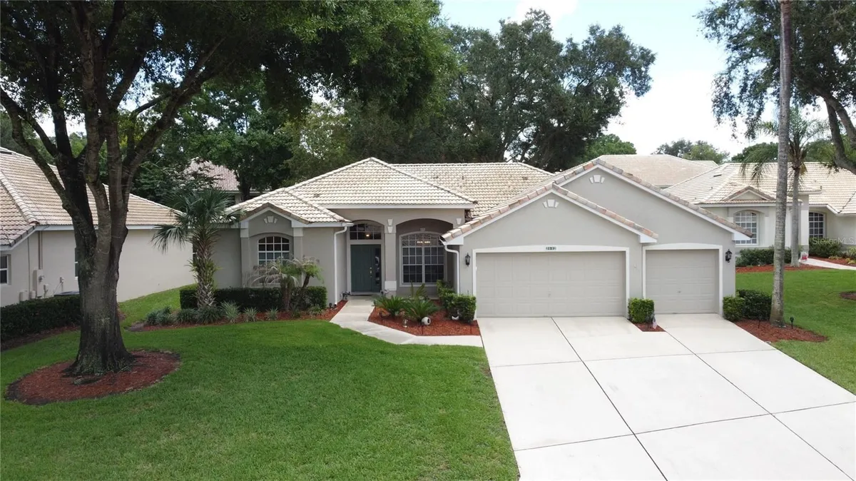 Property Slideshow image 1 of 80 | 2112 saint ives ct, Clermont, FL, 34711