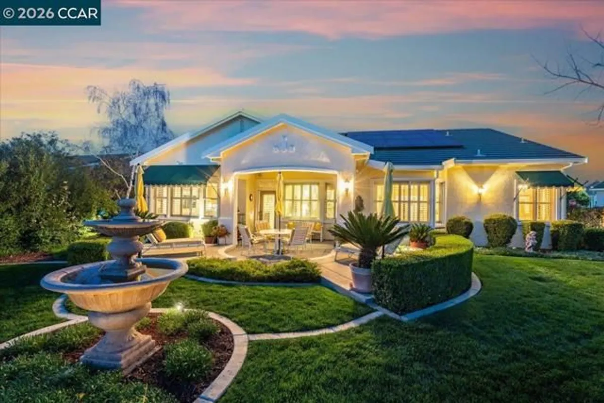 Property Slideshow image 1 of 54 | 341 upton pyne dr, Brentwood (Cc), CA, 94513