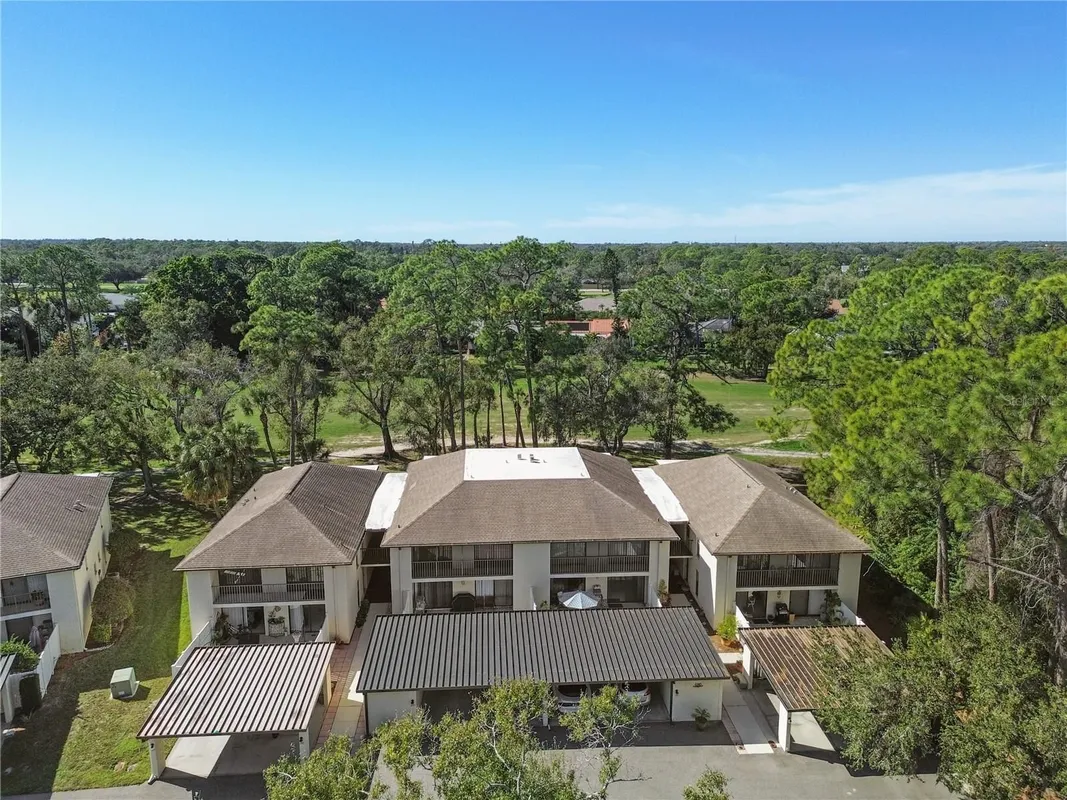 Property Slideshow image 1 of 70 | 6110 country club way 204, Sarasota, FL, 34243