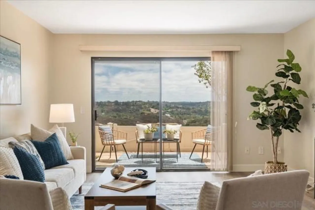 Property Slideshow image 1 of 49 | 245 fairlee ln, Encinitas, CA, 92024