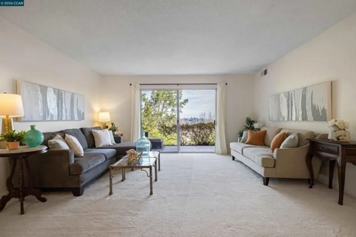 Property Slideshow image 1 of 38 | 1348 rockledge ln 4, Walnut Creek, CA, 94595