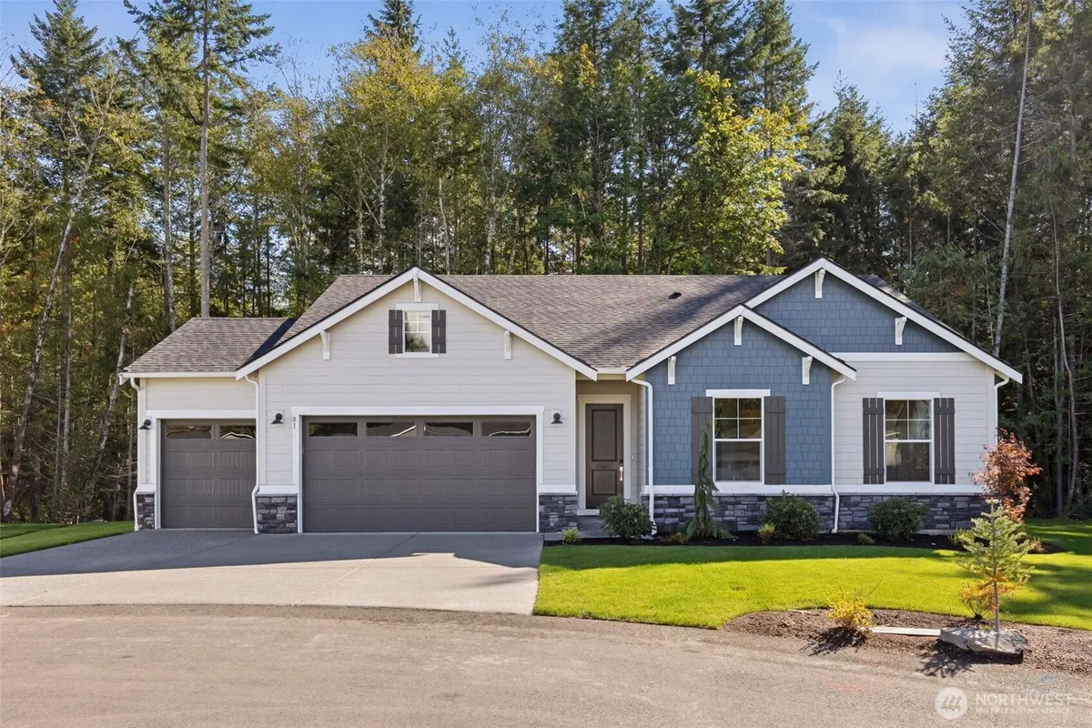 Property Slideshow image 1 of 13 | 81 mccartney peak # 71, Port Ludlow, WA, 98365
