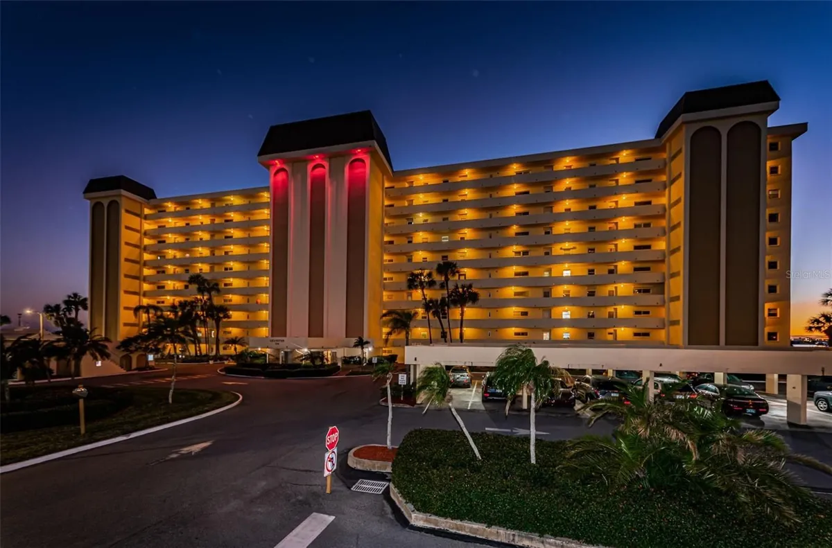 Property Slideshow image 1 of 53 | 4750 cove cir apt 406, St Petersburg, FL, 33708