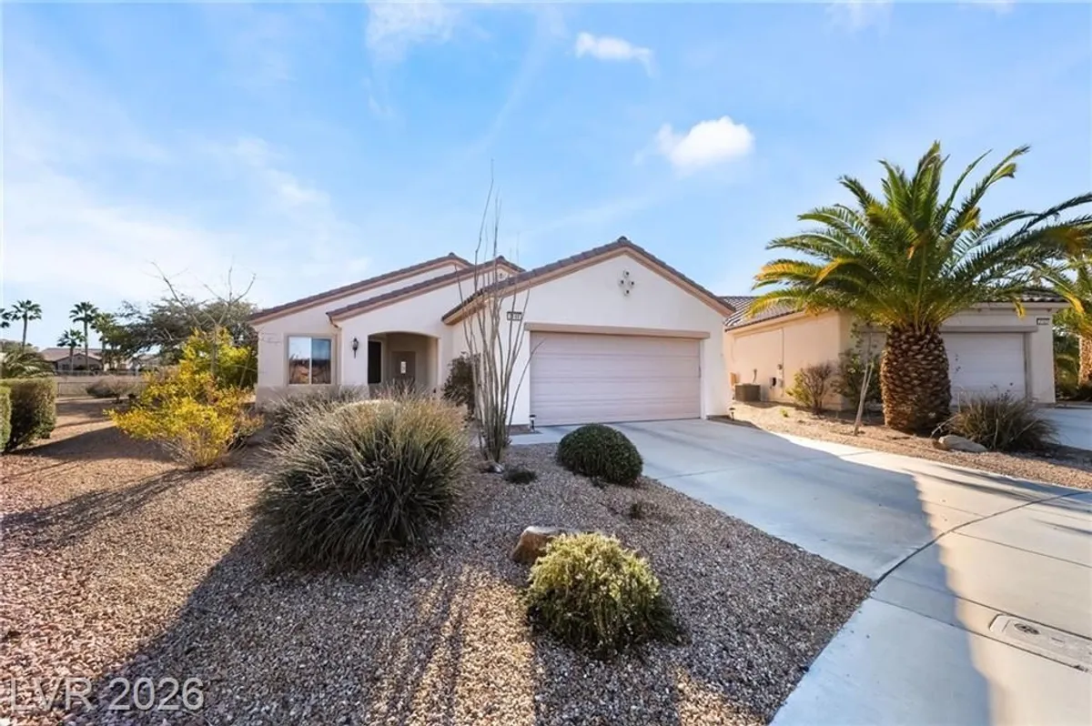 Property Slideshow image 1 of 33 | 2148 treasure lake ct, Henderson, NV, 89052