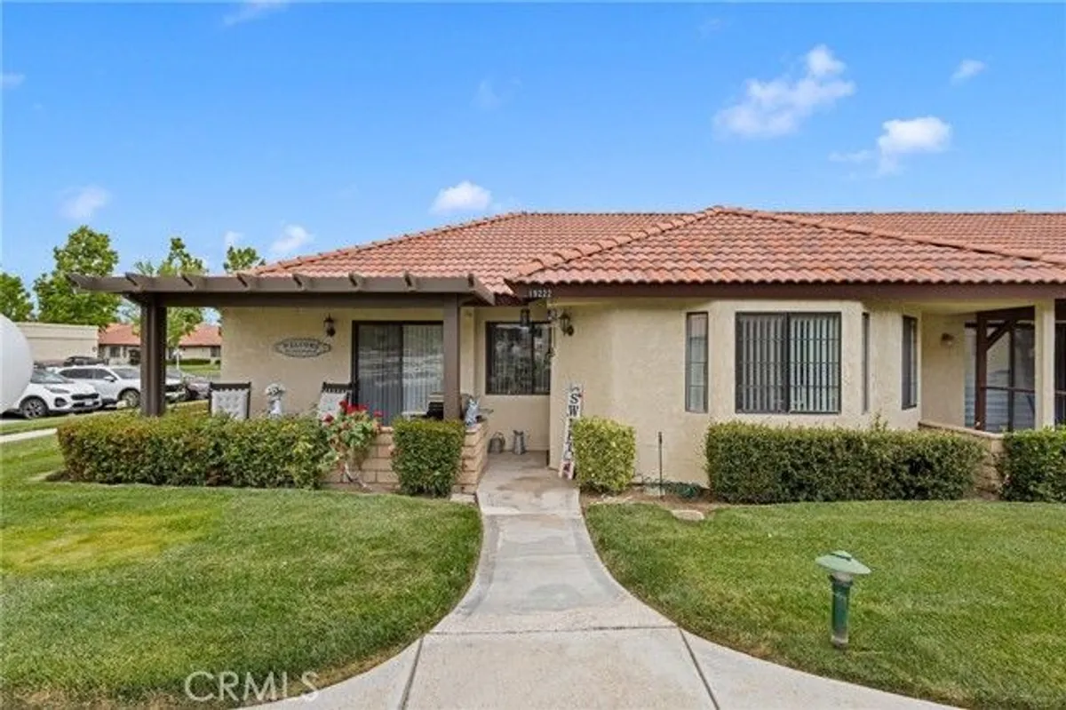 Property Slideshow image 1 of 32 | 19222 cottonwood dr, Apple Valley, CA, 92308