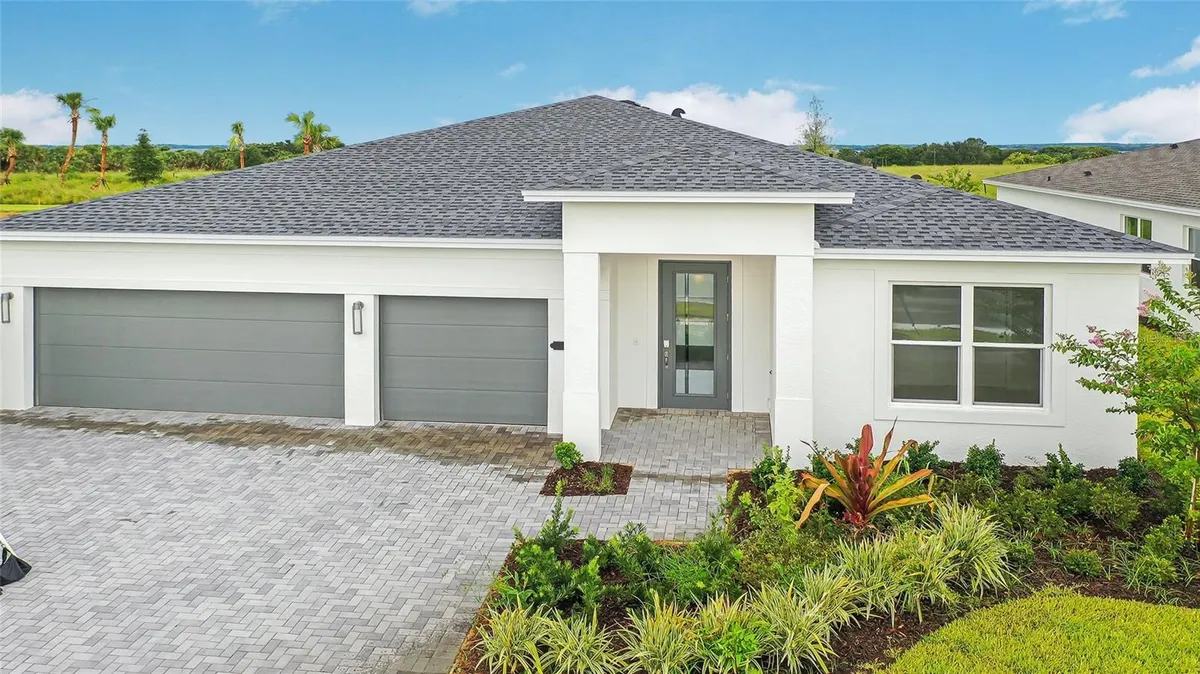 Property Slideshow image 1 of 40 | 1613 bellagio loop, Tavares, FL, 32778