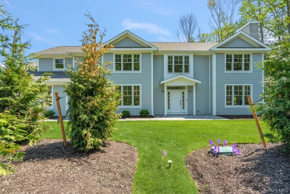 Property Slideshow image 1 of 49 | 48 plainview rd, Woodbury, NY, 11797