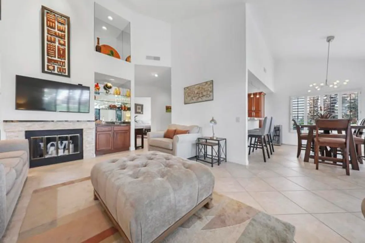 Property Slideshow image 1 of 37 | 55174 shoal crk, La Quinta, CA, 92253