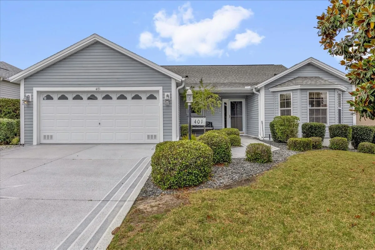 Property Slideshow image 1 of 47 | 401 bishopville loop, The Villages, FL, 32162