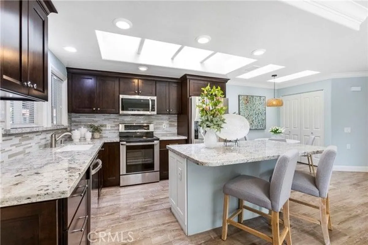 Property Slideshow image 1 of 32 | 2046 via mariposa e unit p, Laguna Woods, CA, 92637