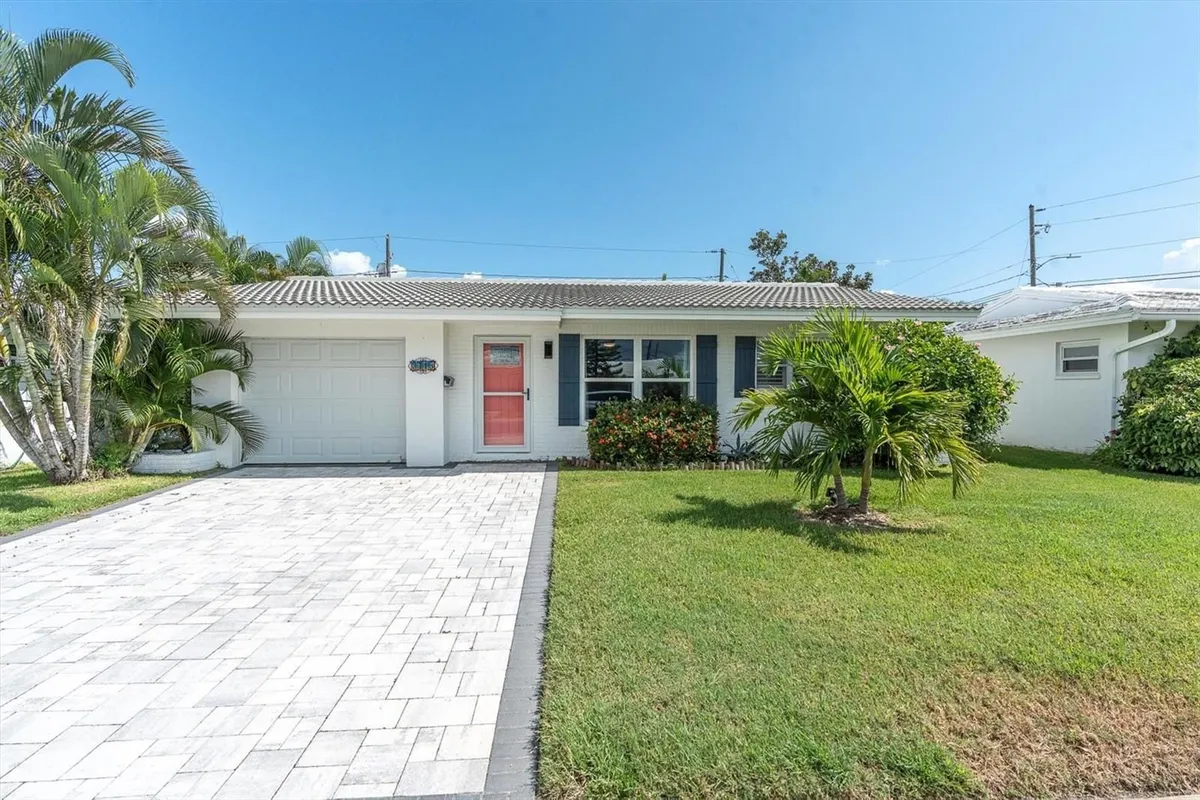 Property Slideshow image 1 of 44 | 3715 98th ave 3, Pinellas Park, FL, 33782