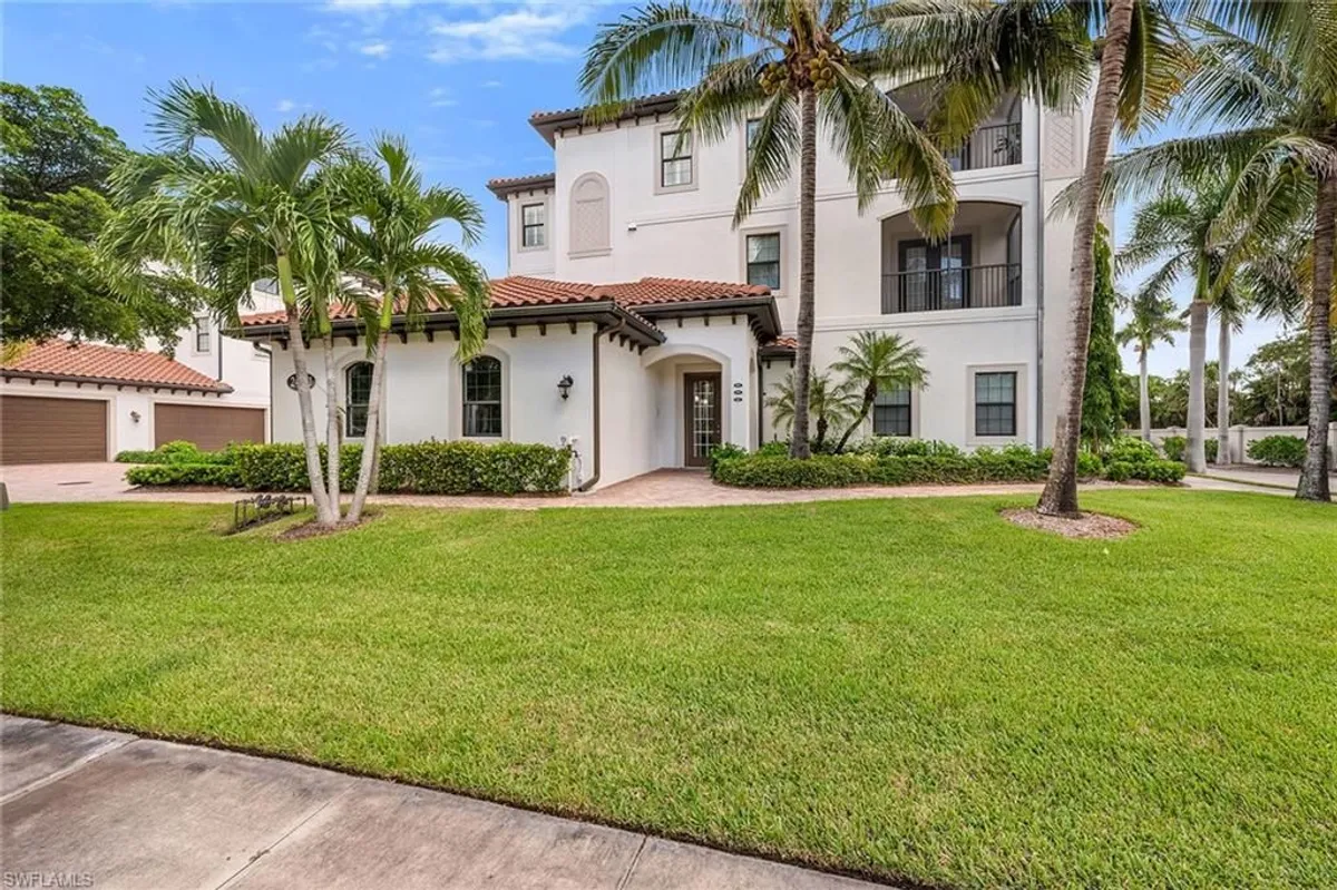 Property Slideshow image 1 of 32 | 24481 terzetto ln 603, Bonita Springs, FL, 34134