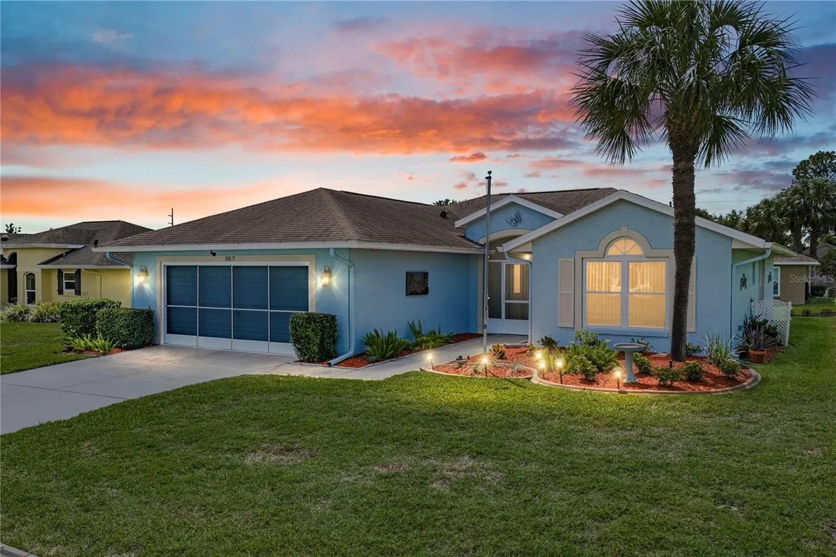 Property Slideshow image 1 of 64 | 10817 hock ln, San Antonio, FL, 33576