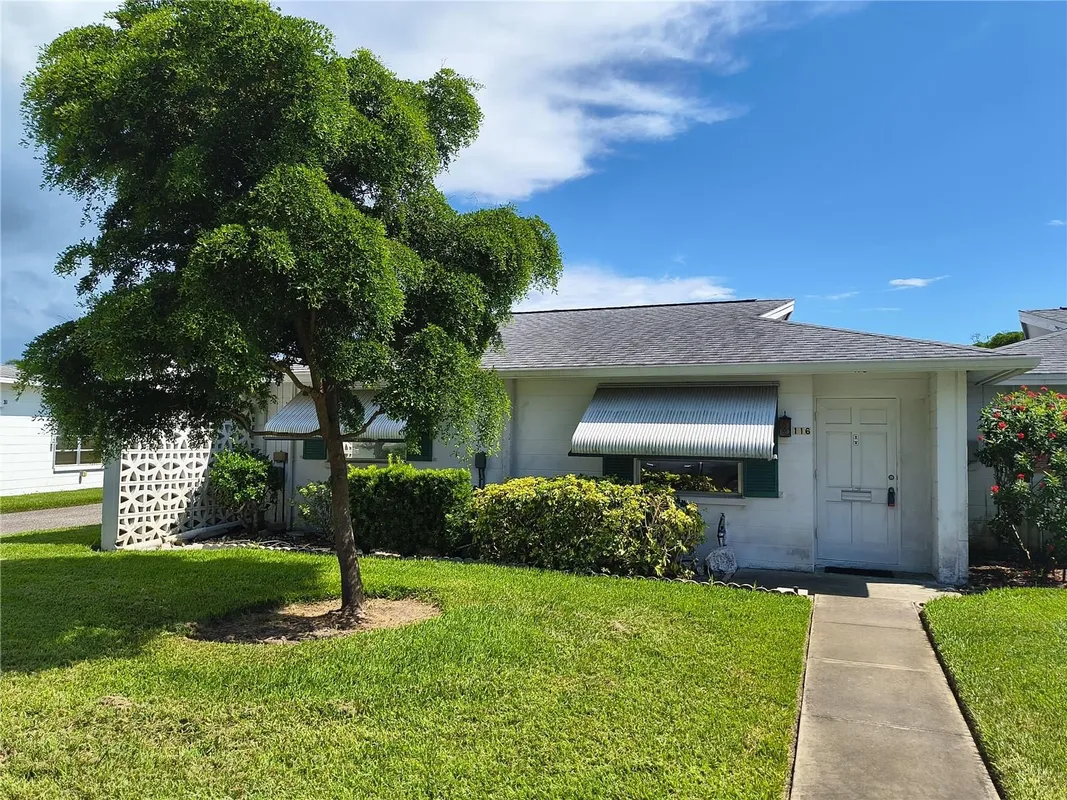 Property Slideshow image 1 of 20 | 116 the corso # 116, Venice, FL, 34285