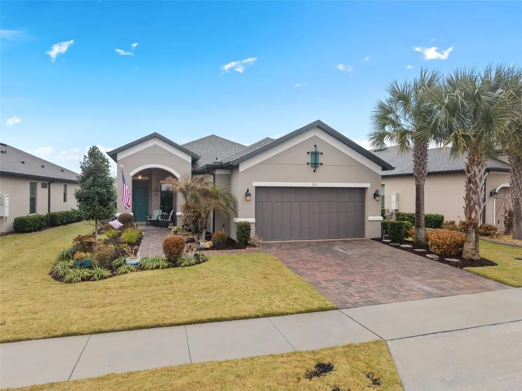 Property Slideshow image 1 of 67 | 915 braewood dr, Clermont, FL, 34715