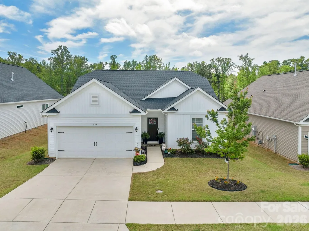 Property Slideshow image 1 of 48 | 1982 ambrose way, Denver, NC, 28037
