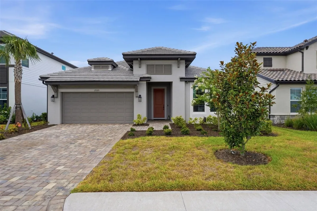 Property Slideshow image 1 of 35 | 17325 savory mist cir, Bradenton, FL, 34211