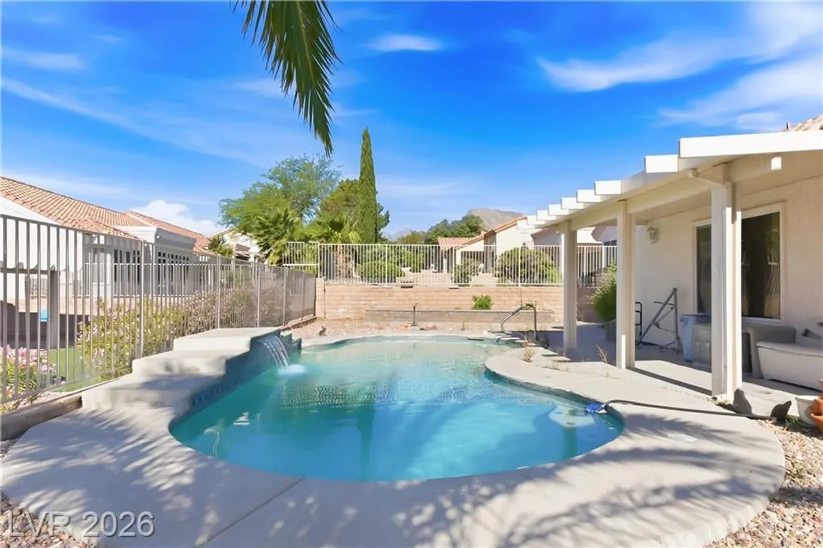 Property Slideshow image 1 of 60 | 9937 heyfield dr, Las Vegas, NV, 89134