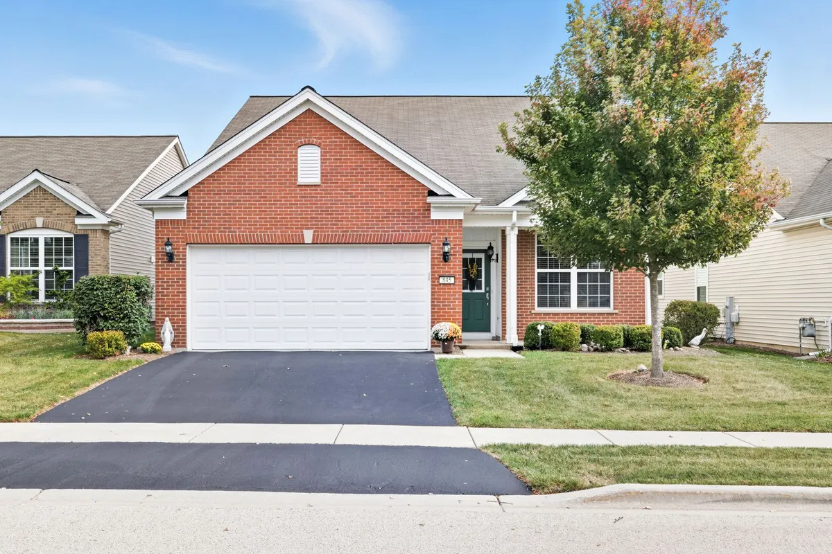 Property Slideshow image 1 of 28 | 845 butterfly field dr, Elgin, IL, 60124