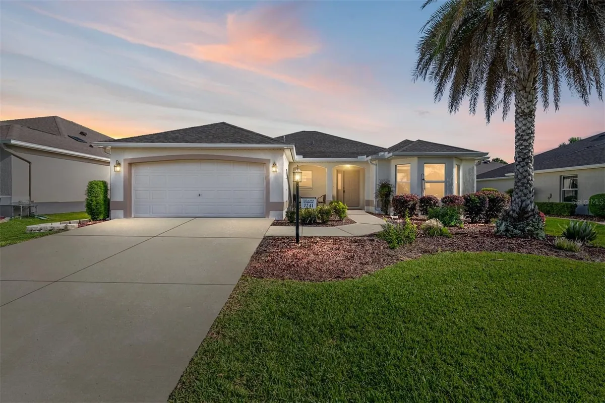 Property Slideshow image 1 of 47 | 7241 se 172nd hazelwood loop, The Villages, FL, 32162