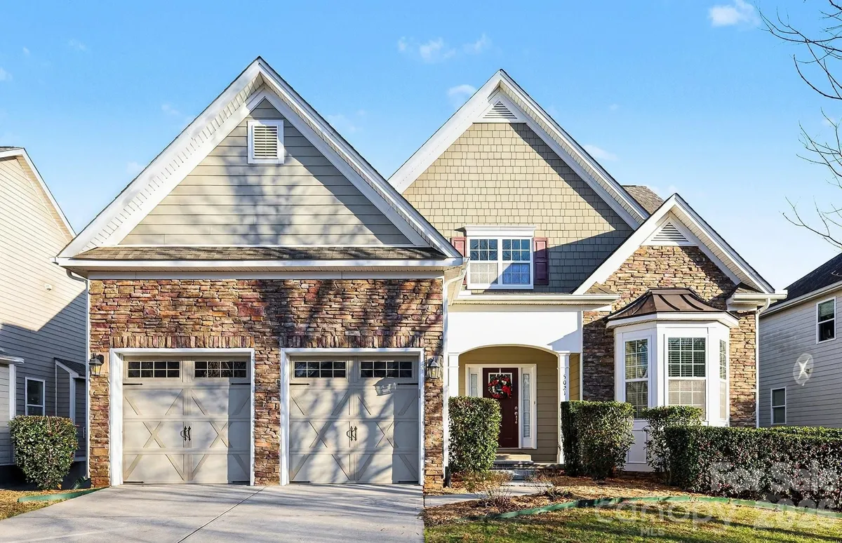 Property Slideshow image 1 of 46 | 5021 el molino dr, Charlotte, NC, 28214